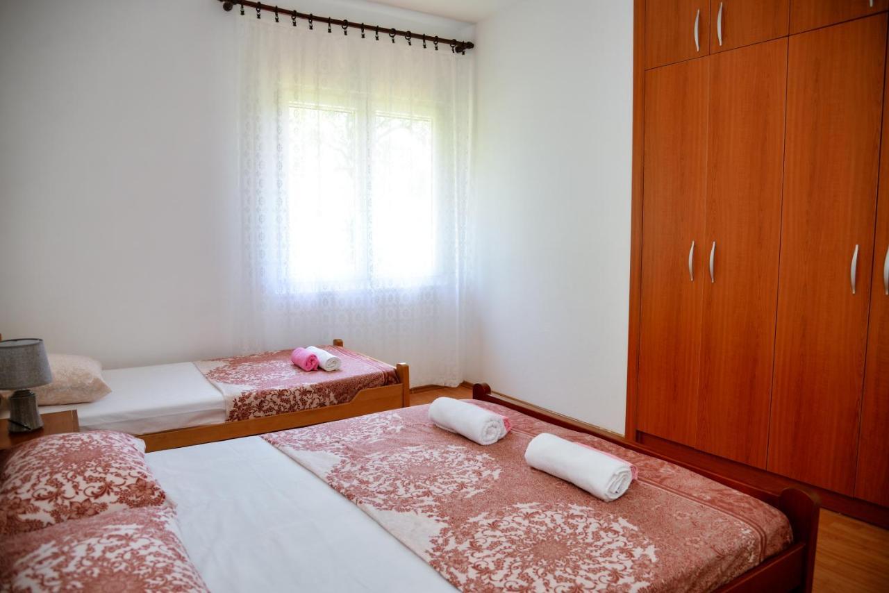 Apartment Nikola Kotor Exterior photo